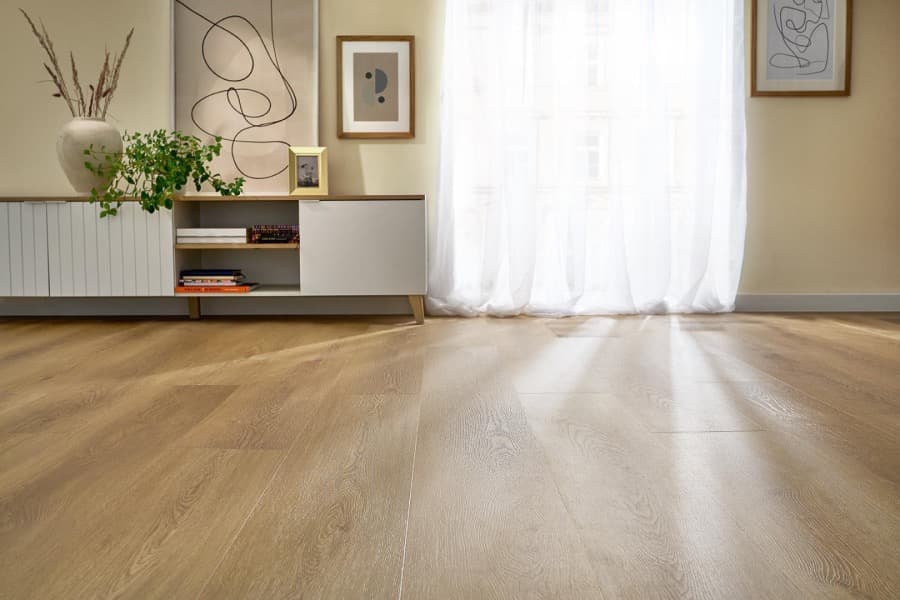 closeup-vinyl-flooring-in-a-modern-living-room