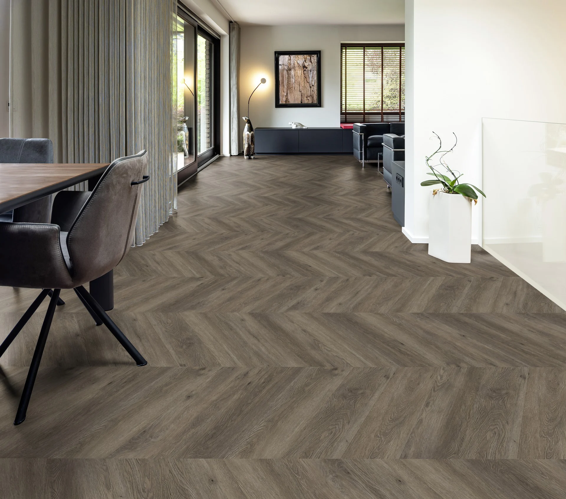 Klebevinyl DV306Chevron in Holzoptik mit fühlbarer Struktur